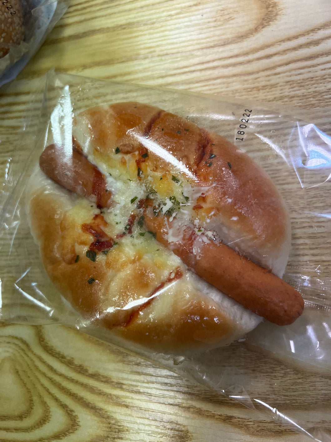芝士肠仔包
