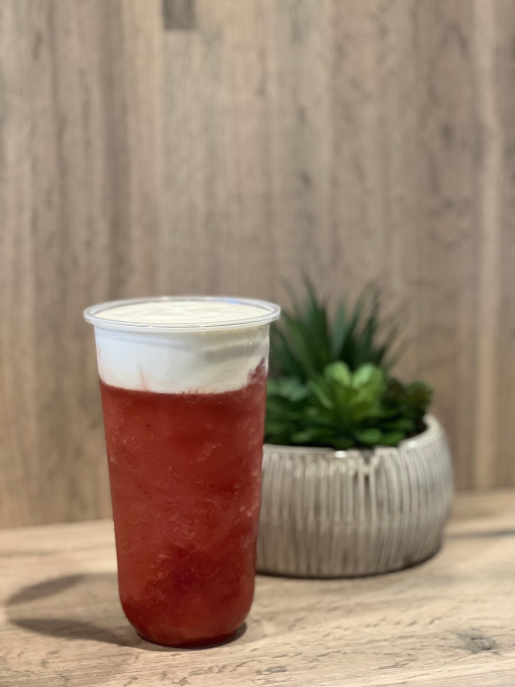 芝芝草莓 Strawberry tea smoothie